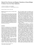 Mantle flow patterns and magma chambers at ocean ridges: evidence from the Oman ophiolite / Модели мантийных течений и магматические очаги на океанических хребтах: данные Оманского офиолита